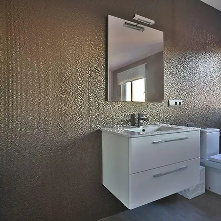 Βίλα Athena, Modern & Spacious Near Ibiza Town *
