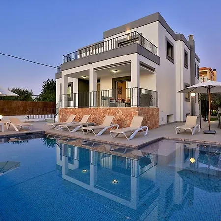 Athena, Modern & Spacious Near Ibiza Town
