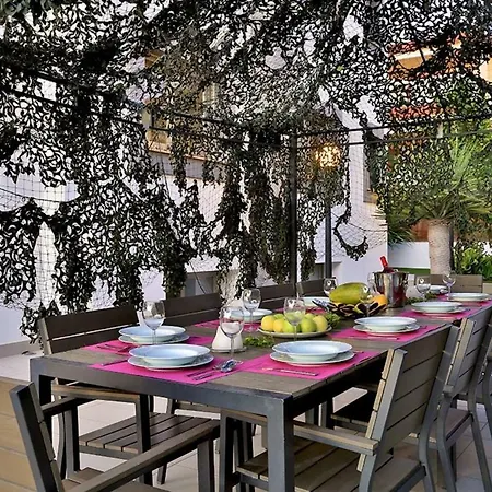Βίλα Athena, Modern & Spacious Near Ibiza Town *