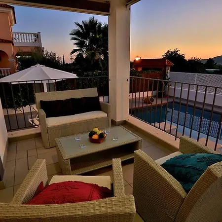 Athena, Modern & Spacious Near Ibiza Town