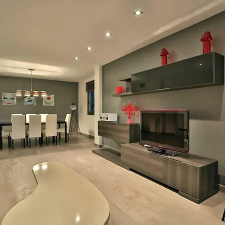 Βίλα Athena, Modern & Spacious Near Ibiza Town Santa Eulària des Riu