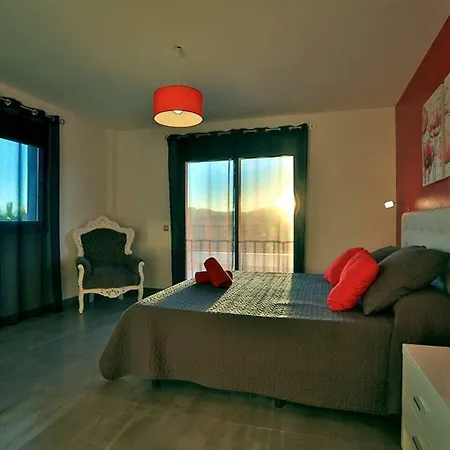 Athena, Modern & Spacious Near Ibiza Town Villa *